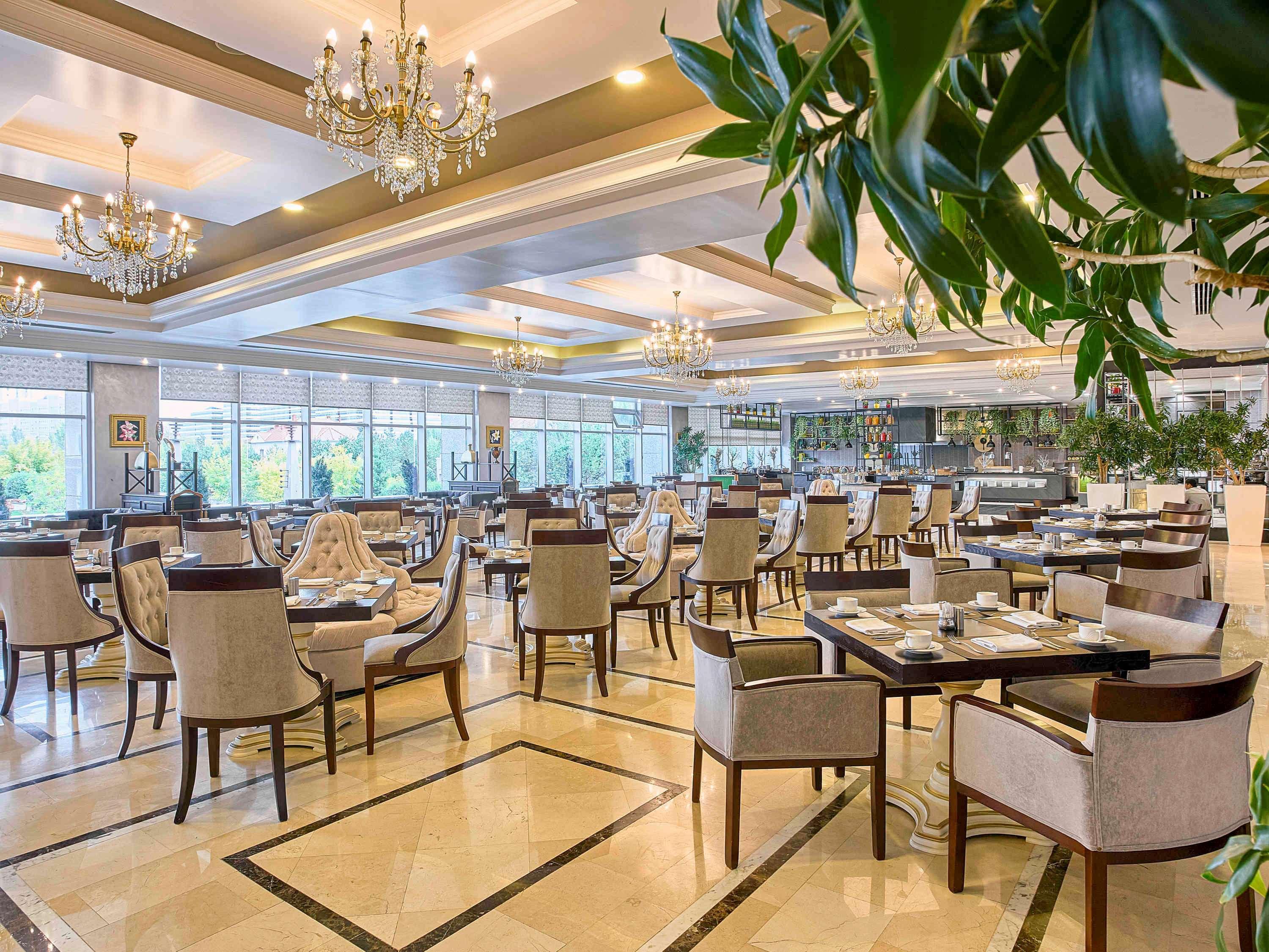 Rixos President Hotel Astana Exterior foto